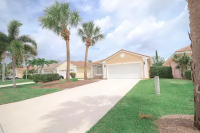 2219 SW Shoal Creek Trace 1