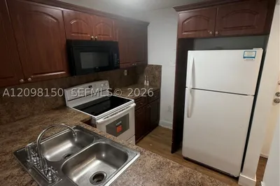 16465 NE 22nd Ave #412 1