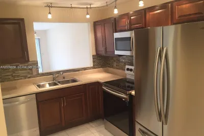 2551 NW 56th Ave #1-20 1
