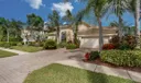 9022 Lakes Boulevard Photo