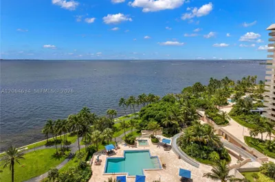 3 Grove Isle Dr #C1402 1
