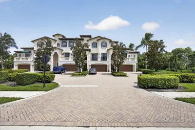 222 Tresana Boulevard #44 1