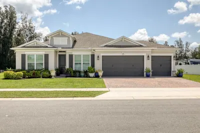 3333 Armen Drive 1