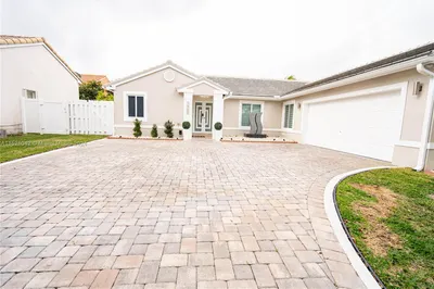 1960 SW 133rd Ave 1