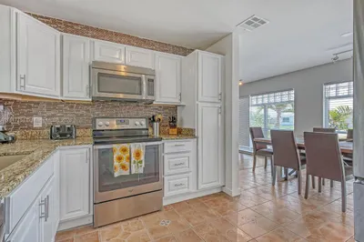 133 NE 1st. Street 1