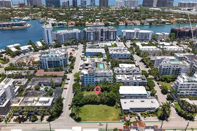 10177 W Bay Harbor Dr 1