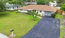 11 Windsor Road E Photo