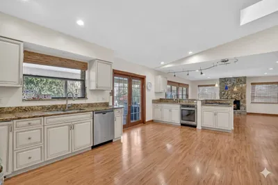 22220 Morning Glory Terrace 1