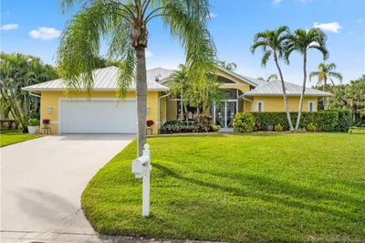 3642 SE Forecastle Court 1