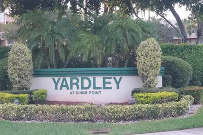 7775 Yardley Dr #211 1
