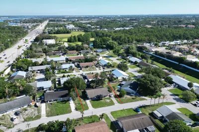 85 & 95 SE Millwood Terrace 1