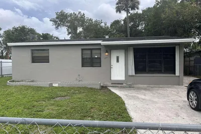 3370 NW 8th Place 1