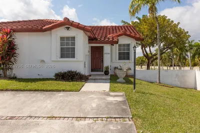 20700 SW 81st Ave 1