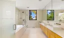 250 Ocean Blvd Photo
