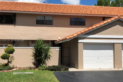 8817 SW 113 Pl Cr W 1