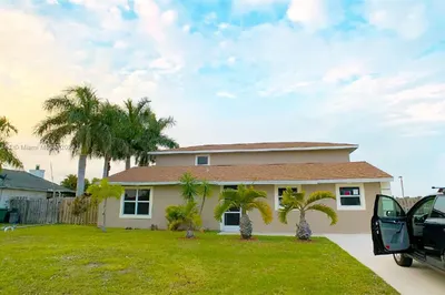 2112 SE East Dunbrooke Cir #2112 1