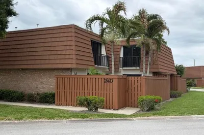 3900 SE County Line Road #24d 1