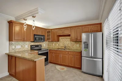 257 Lake Arbor Drive 1