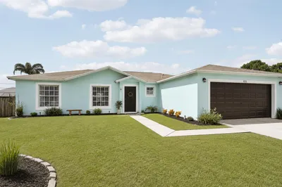 572 SW Bacon Terrace 1