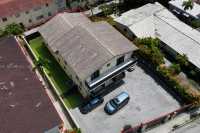 2504 NW 14th St 1