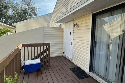 637 Executive Center Drive N #203 1