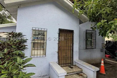 7822 NE Miami Ct 1