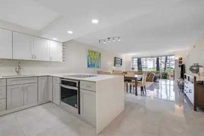 4011 N CYPRESS Drive #101 1