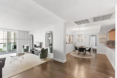 19370 Collins Ave #816 1