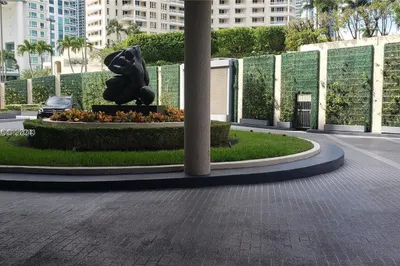540 Brickell Key Dr #926 1