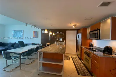185 SW 7th St #1607 1