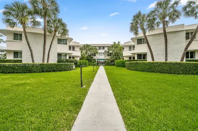 10190 Collins Ave #102 1