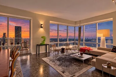1425 Brickell Ave #60E 1