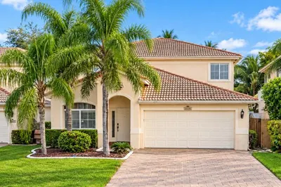 3829 Woodfield Drive 1