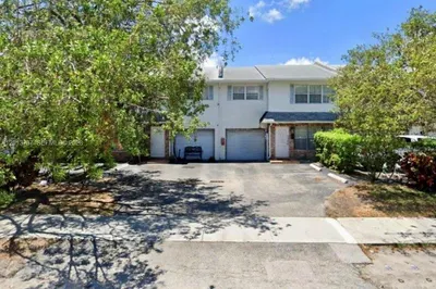 3965 NW 9th Ave #3 1
