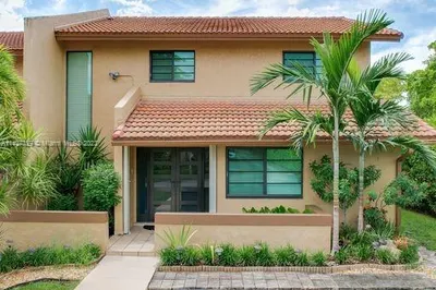 11625 SW 90th Ter 1