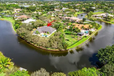 10751 Rio Hermoso 1