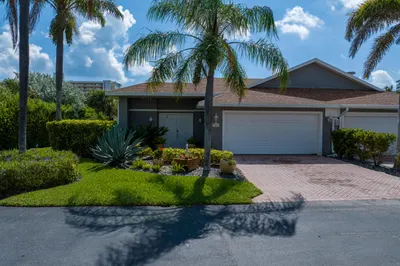 3268 Lakeshore Drive 1