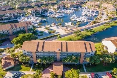 901 Seafarer Circle #501 1
