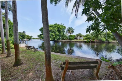201 NE 29th Street 1