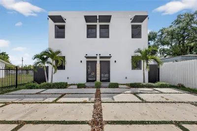 4311 NW 32nd Ave 1