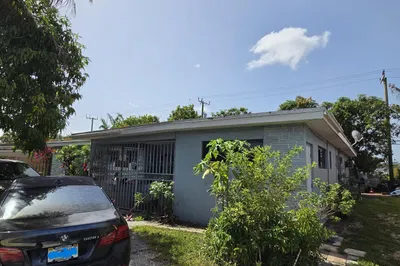 660 NE 181st Street 1