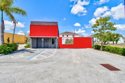 1901 N Dixie Highway 1