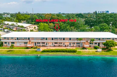 900 SW 10th Terrace #S-19 1