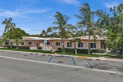 1795 Calais Dr 1