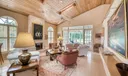 91 Fairview W Photo