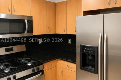 16851 NE 35TH AVE #27 1