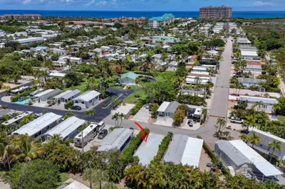 900 JUNO OCEAN Walk #50 1