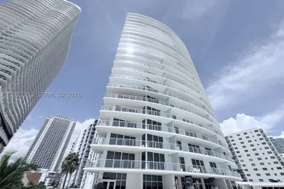 3951 S Ocean Dr #501 1