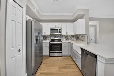 15055 MICHELANGELO Boulevard #102 1