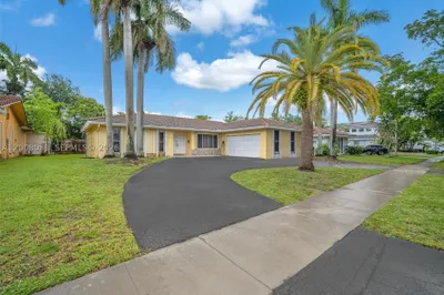 3441 N Hills Dr #00 1